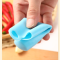 Creative Silicone Garlic Peeler Blue Convenient Garlic Peeling Tools Manual Gadgets Garlic Roller Stripper Kitchen. 