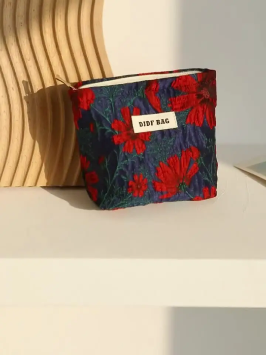 New Mini Female Cosmetic Bag Portable Red Soft Small Sanitary Napkin Storage Bag Commuter Coin Key Bag Portable Bank Card Bag