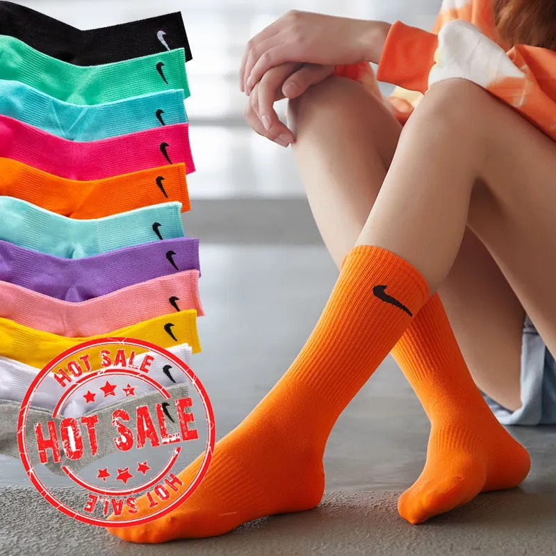 Hot Sale socks 18 Color Hook Socks full cotton Women And Men Long Tube Sports Basketball Socks