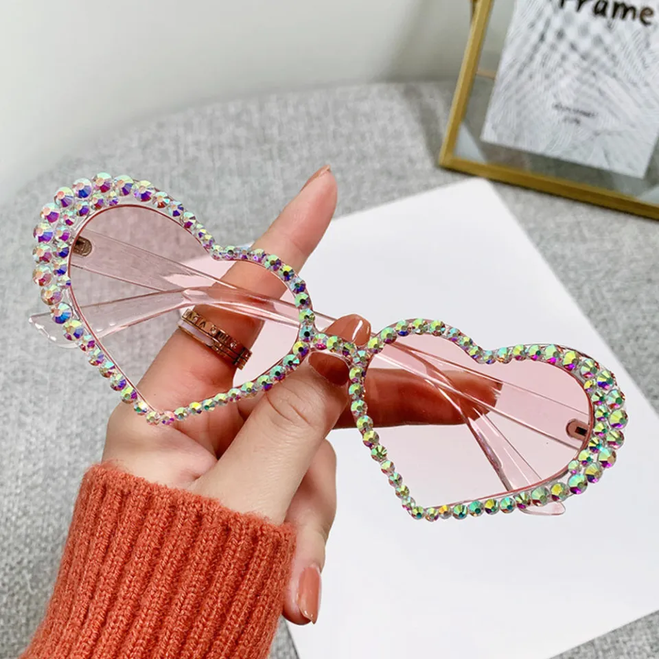 Love Heart Sunglasses Women Fashion Luxury Rhinestone Cat Eye