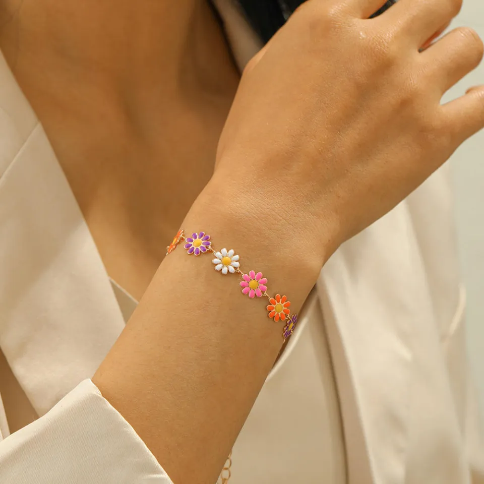 Multi color Daisy flower bracelet Delicate Copper 17cm Metal chain