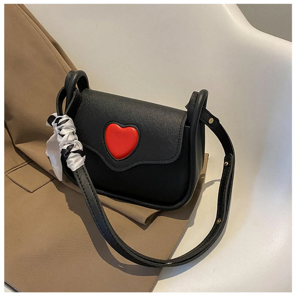 love Saddle bag Stylish leather Retro Shoulder bag Crossbody bag