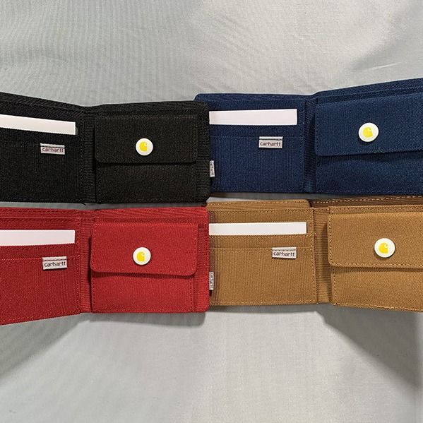 Kahart%20Wallet,%20Zero%20Wallet%20are%20made%20of%20waterproof%20fabric%20that%20is%20sturdy%20and%20durable%20-%20Image%202