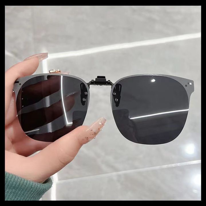 Sunglasses%20male%20ultra%20light%20driving%20sunglasses%20polarized%20lenses%20clip%20myopia%20glasses%20day%20and%20night%20female%20-%20Image%206