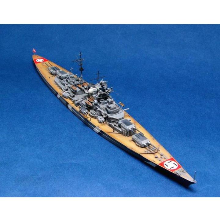 VF700901%201/700%20U%20S%20S%20Montana%20BB-67%20Super%20Battleships%20-%20-%20Image%202