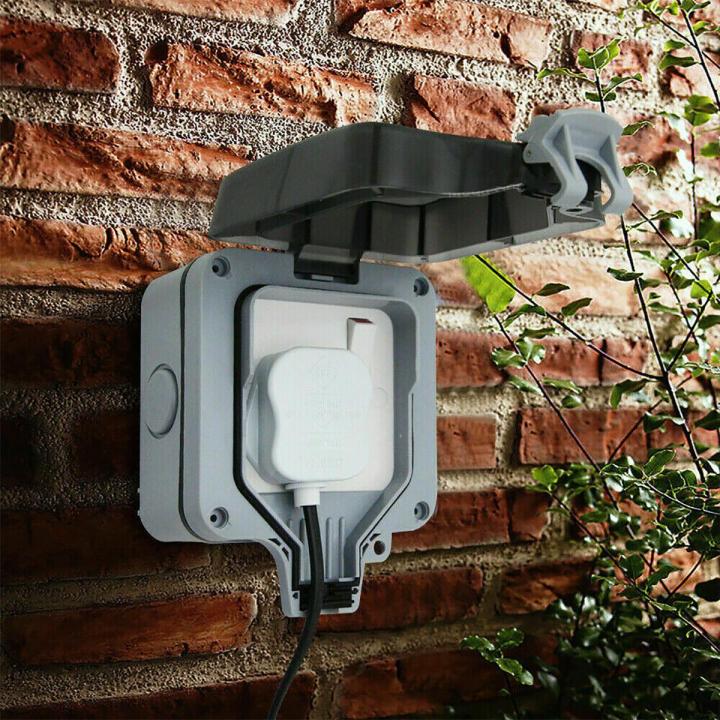 Outdoor%20Plug%20Socket%20Box%20Waterproof%20Electrical%20Switched%2013A%20Storm%20Single%20Socket%20-%20White%20-%20Image%203