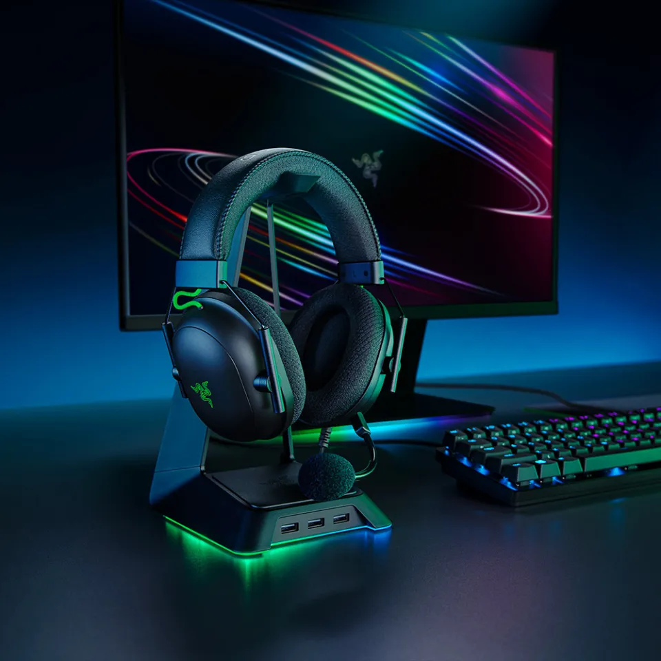Razer BlackShark V2 Wired Gaming Headset with USB Sound Card