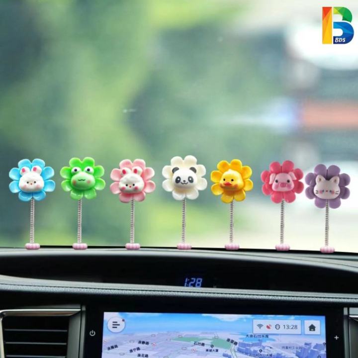 Cute Cartoon Ornament Shaking Head wer Car Interior Decoration Dashboard Decor Toys Hiasan Aesori Kereta