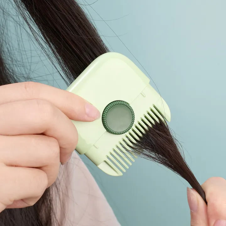 2%20In%201%20Baby%20HairCut%20And%20Hairdressing%20Comb%20Trim%20Bangs%20And%20Broken%20Hair%20Bangs%20Trimmer%20Manual%20Portable%20Children's%20Hair%20Clipper%20-%20Image%208