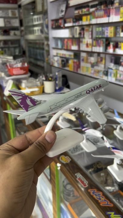 AIR QATAR Airways Airbus 380  Airplane Model Diecast Plane Model Aircraft w Wheels Landing Gears