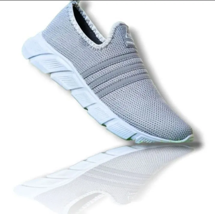 Men's%20Canvas%20Slip-On%20Loafers%20-%20Lightweight%20Casual%20Shoes%20for%20Men%20&%20Boys%20-%20Stylish%20Breathable%20Flat%20Walking%20Sneakers%20-%20Gym%20&%20Running%20Shoes%202026%20-%20Image%209