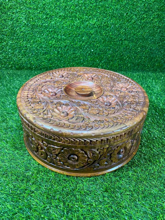 Wooden%20dry%20fruit%20bowl%20with%204%20large%20portions%20for%20max%20storage%20excellent%20product%20for%20winters%20-%20Image%205