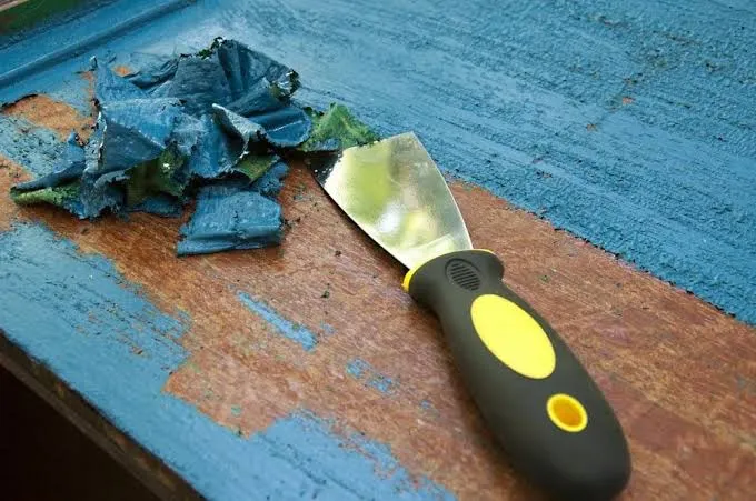 Steel%20Scraper/%20Wall%20Paint%20Putty%20Scraper%202inch%20(50mm)%20-%20Image%204