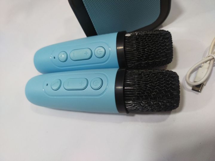 K12%20Kids%20Karaoke%20Microphone%20double%20speaker%20Machine%20Bluetooth-Compatible%20Wireless%20Karaoke%20Mic%20Speaker%20with%20RGB%20Light%20for%20Kids%20Toddler,Gifts%20for%20Girls%20and%20Boys%20Birthday%20(Blue%20&%20Pink)%20-%20Image%207
