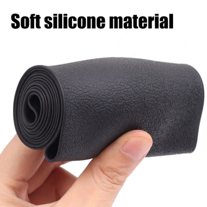 Advanced%20anti-skid%20silicone%20steering%20wheel%20cover%20with%20elastic%20stretch%20to%20enhance%20internal%20design%20and%20comfortable%20grip%20accessorie%20-%20Image%205