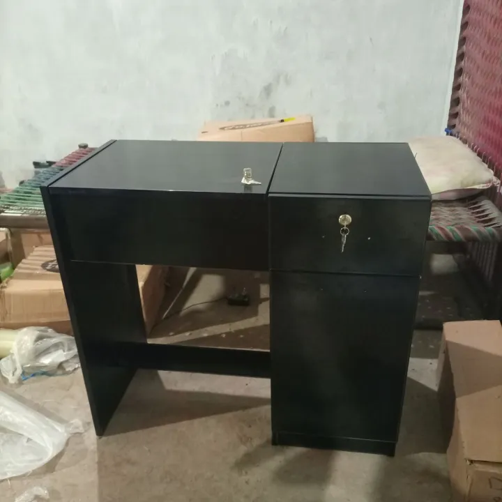 Dressing%20table%20with%20foldable%20Mirror%20for%20Girls,%20"Modern%20Beauty%20Hub:%20Foldable%20Mirror%20Dressing%20Table%20for%20Small%20Spaces"%20-%20Image%206