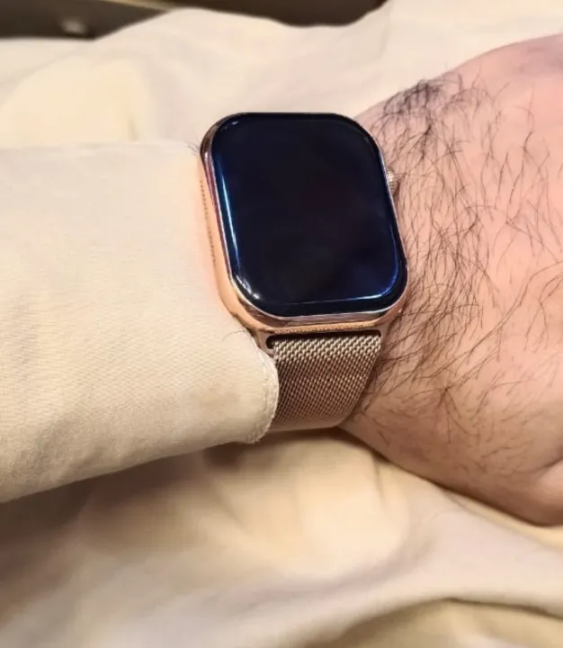 Smart%20Series%2010%20L%20%20Premium%20Display%20%7C%20Strong%20Battery%20%7C%20Fitness%20&%20Call%20Features%20-%20Image%203