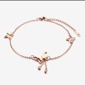 Rose Gold Butterfly Anklet for Women & Girls ā Adjustable Chain with Dangling Charms, Elegant Fashion Jewelry.