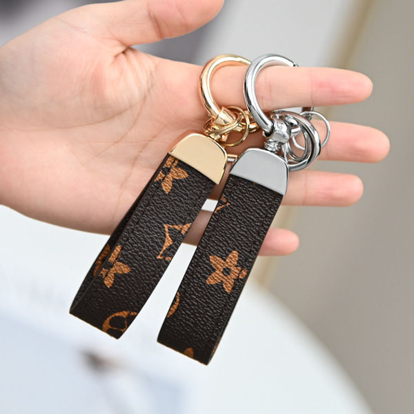 Keychain%20Spring%20Ring%20Old%20Pattern%20PU%20Leather%20Creative%20Car%20Metal%20Car%20Hanging%20Horseshoe%20Buckle%20Gift%20-%20Image%203