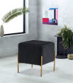 Ottoman/Stool/Puffy. 