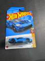 hot wheels 17 FORD GT THEN AND NOW HOT WHEELS DIE CAST METAL CARS 1:64 scale. 