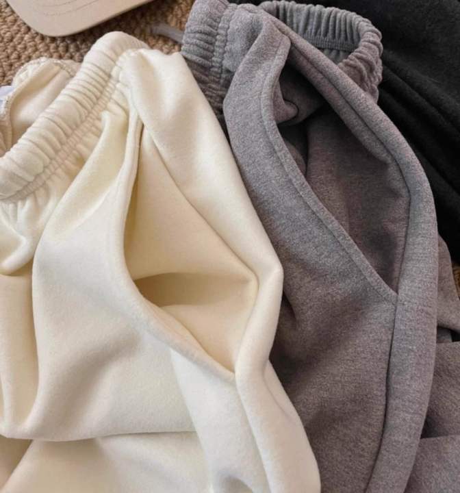 Soft%20and%20Comfortable%20to%20Wear%20Elastic%20Waist,%20Thick%20Double-Sided%20Fleece,%20Wide-Leg%20Casual%20Pants%20-%20Image%205