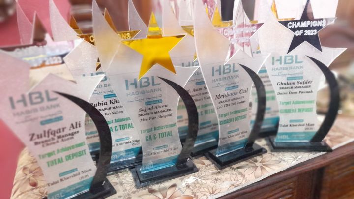 Award,Trophy,Medal,Shield,School%20Awards,%20Crystal%20Trophy,Office%20Gift,%20Office%20Stationary,Eid%20Gift,School%20Awards,Gifts%20-%20Image%207