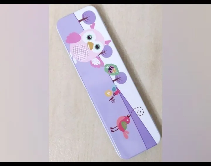 Metal%20Pencil%20and%20Pen%20Box%20for%20Kids%20-%20Image%202