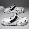 Men Slippers High Quality Classic Outdoor Anti-Slip Garden Shoes Lightweight Fashion Casual Sandals Sandals for Men Platform. 