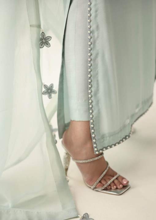 New%20style%20shalwar%20kameez%20designer%20wear%20-%20Image%204