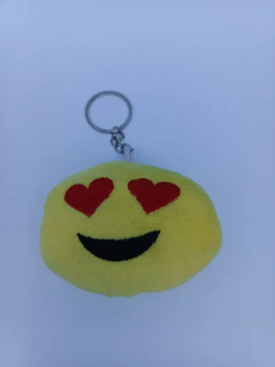 1%20Pc%20Emoji%20Shape%20Keychain,%20Cute%20Soft%20&%20Fluffy%20Smiley%20Emoji%20Shape%20Keychain%20For%20Boys%20&%20Girls%20-%20Image%204