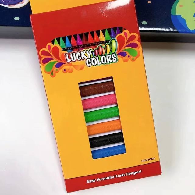 Plastic Crayons 12  pcs pack available in different packing