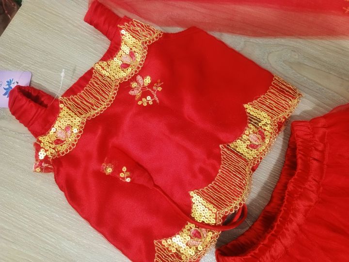 Designer%20baby%20girls%20lehenga%20with%20dupatta%20for%20party%20wear%20-%20Image%209