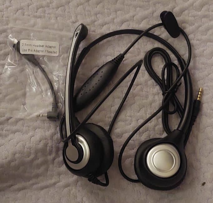Call%20centre%20Headset%20for%20seamless%20listening%20-%20Image%202