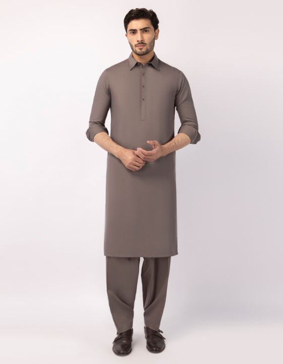 Junaid%20Jamshed%20Sticthed%20LIGHT%20BROWN%20CASUAL%20KAMEEZ%20SHALWAR%20For%20Men%20And%20Boys%20-Collection:2026-%20Designcode:%20JJKS-A-33831/S26/JJ10433-CL%20-%20Image%203