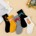 5 pairs of children's spring and autumn season flame jacquard trendy socks, cute socks, tight, comfortable, breathable, suitable.