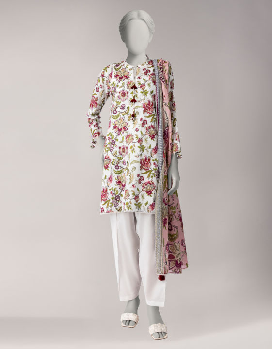 Junaid%20Jamshed%20Unstitched%203%20Piece%20Suit%20White%20Lawn%20Printed%20-%20Designcode:%2026-3675%20Imroz-5%20-Collection:%20Spring%20Vol%201%202026%20-%20Image%203