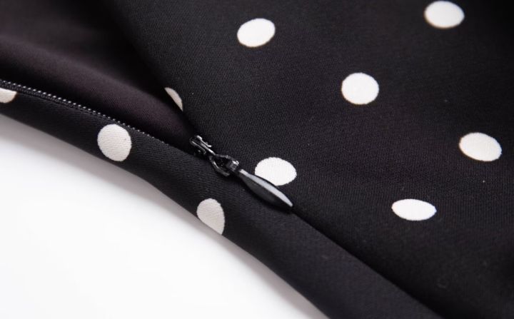 2024%20Summer%20New%20Women's%20French%20European%20and%20American%20Wave%20Point%20Sleeveless%20Hanging%20Neck%20Printed%20Temperament%20Strap%20Dress%20-%20Image%205