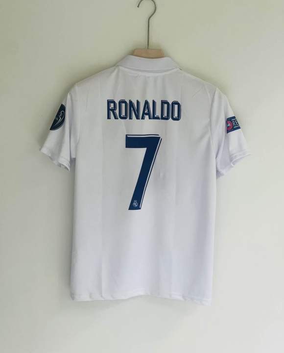 Real%20Madrid%202016%20Kit%20-%20Image%202