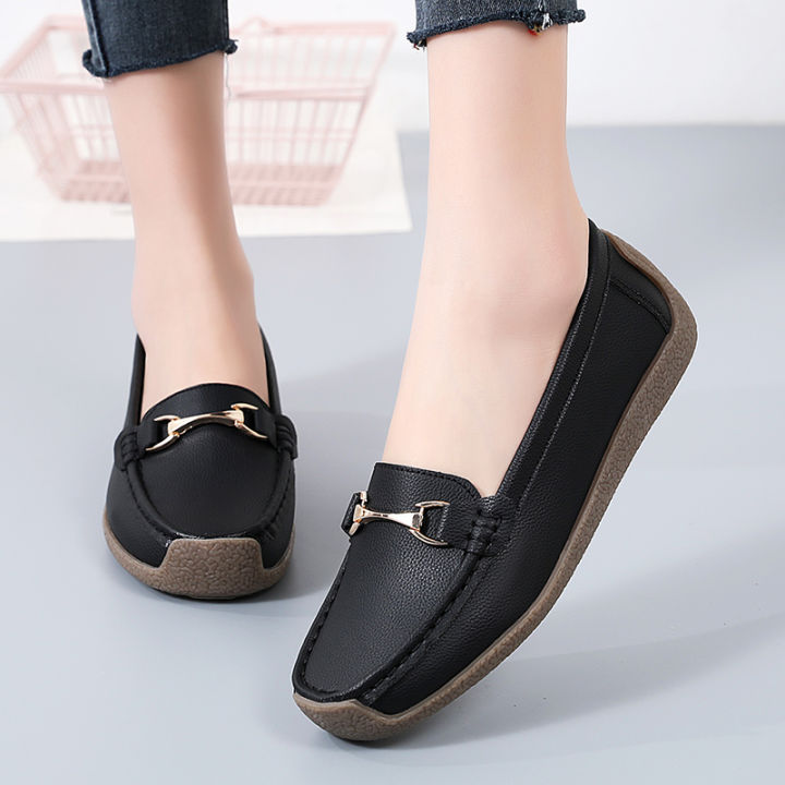 Vulcanize Women Shoes Flats Leather Moccasins Sneakers Designer Shoes for Women Slip-on Loafers Female Boat Shoes Big Size 43