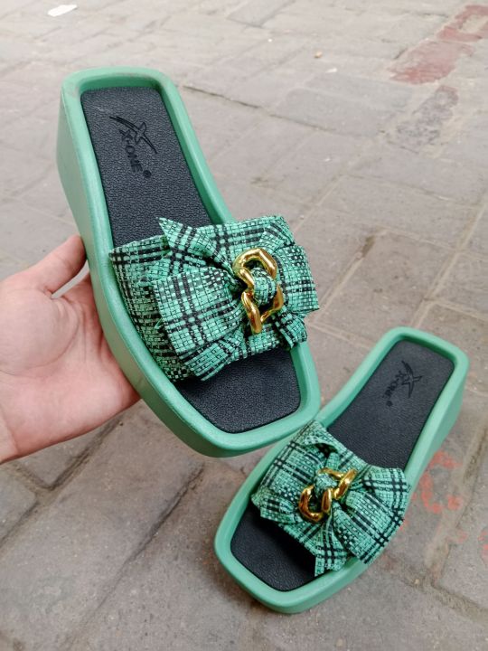 girls sandals