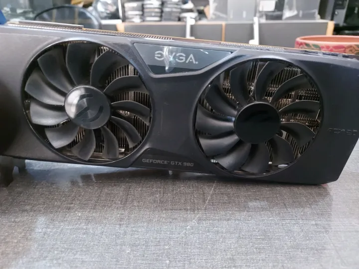 NVIDIA%20GeForce%20GTX%20980%204GB,DDR5,256bit%2004G-P4-2983-KR%204GB%20SC%20GAMING%20w/ACX%202.0,%2026%25%20Cooler%20and%2036%25%20Quieter%20Cooling%20Graphics%20Card%20-%20Image%202