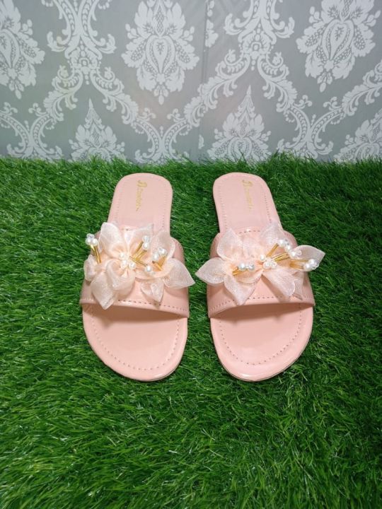 New%20Chappal%20for%20women%20and%20girls%20-%20Image%202