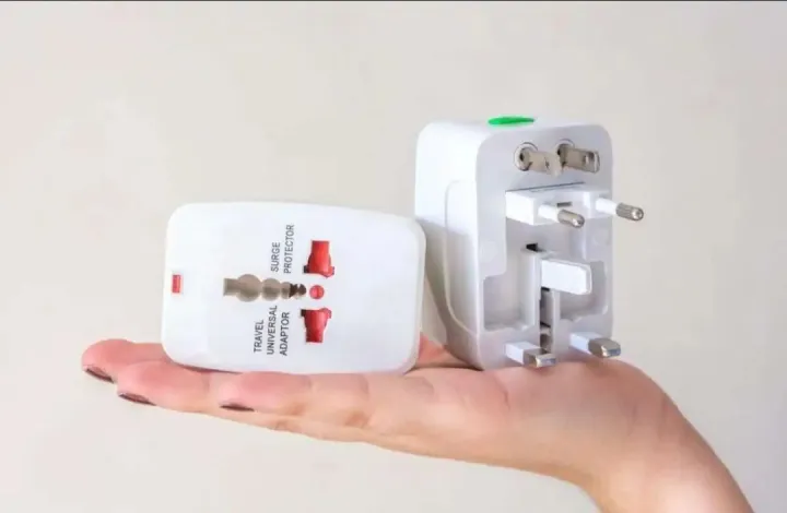 Universal%20International%20Multi%20Plug%20Adapter%20All%20in%20one%20-%20Image%202