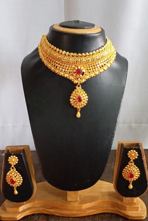 Gold%20Plated%20Choker%20Necklace%20Set%20-%20Image%202