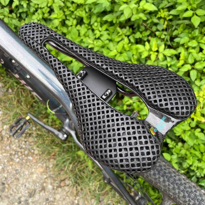 Lead%20foot%203D%20Printed%20Carbon%20Bicycle%20Saddle%20Road/MTB%20Bike%20Super%20Light%20Racing%20Saddles%20Seat%20Hollow%20Comfortable%20Breathable%20-%20Image%205