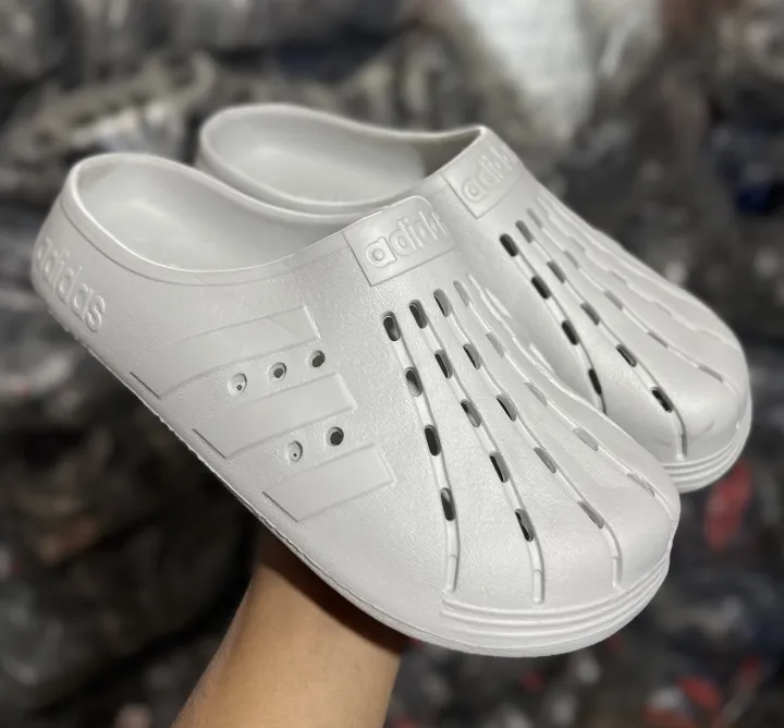 New%20Comfortable%20Adilette%20Clogs%20Slip-on%20Crocs%20Shoes%20Sandals%20for%20Men%20-%20Image%206