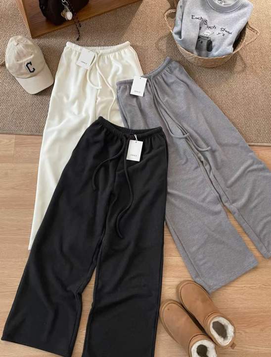 Soft%20and%20Comfortable%20to%20Wear%20Elastic%20Waist,%20Thick%20Double-Sided%20Fleece,%20Wide-Leg%20Casual%20Pants%20-%20Image%202