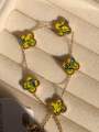 Sparkle Roniya Clover Bracelet. 