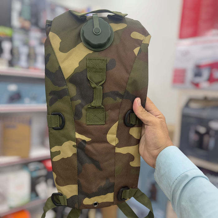 3L%20Camel%20Pack%20Water%20Bag%20/Tactical%20Hydration%20Backpack%20-%20Image%204